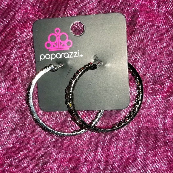 Hoop earrings - Picture 3 of 4